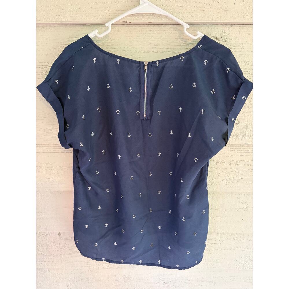 Olive & Oak Navy Anchor Print Blouse Size Medium Nautical Short Sleeve Top - Picture 8 of 8